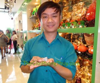Anh Đặng Trí Hùng - Khách hàng đã sở hữu Tỳ Hưu đá quý may mắn FS689