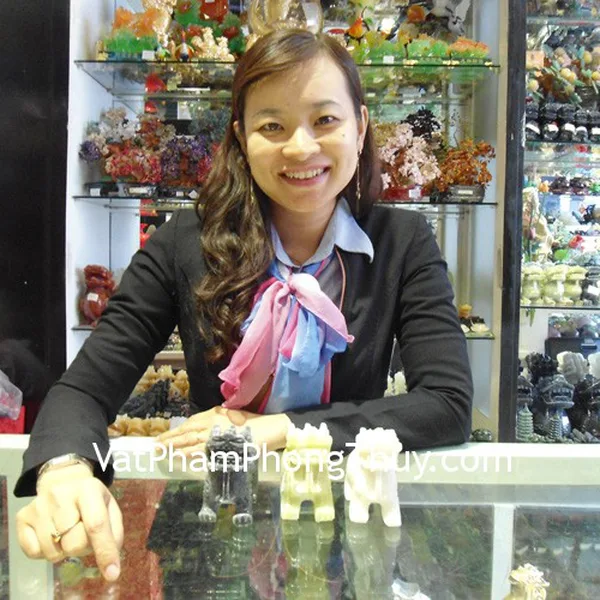 Chị Phương - khách hàng mua Tỳ hưu Bắc Kinh xanh chuẩn BKX-S