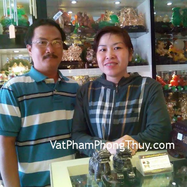 Chị Trang - khách hàng mua Tỳ Hưu Bắc Kinh đen BKD-S