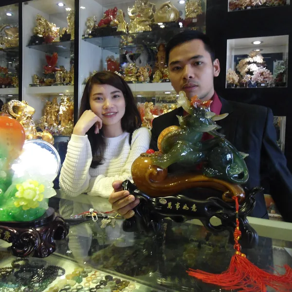 Anh Tùng - khách hàng mua tỳ hưu H145G