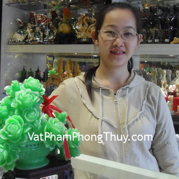 Chị Thảo - khách hàng mua Giỏ mẫu đơn xanh H225G