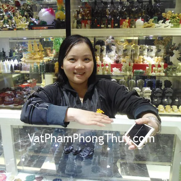 Chị Nga - Khách hàng mua Long mã T/A đen S2029