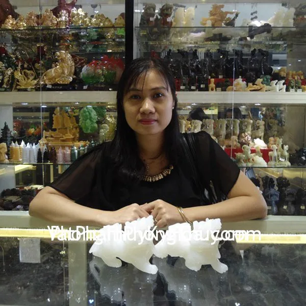 Chị Thủy - Khách hàng mua Tỳ hưu Bạch ngọc M009