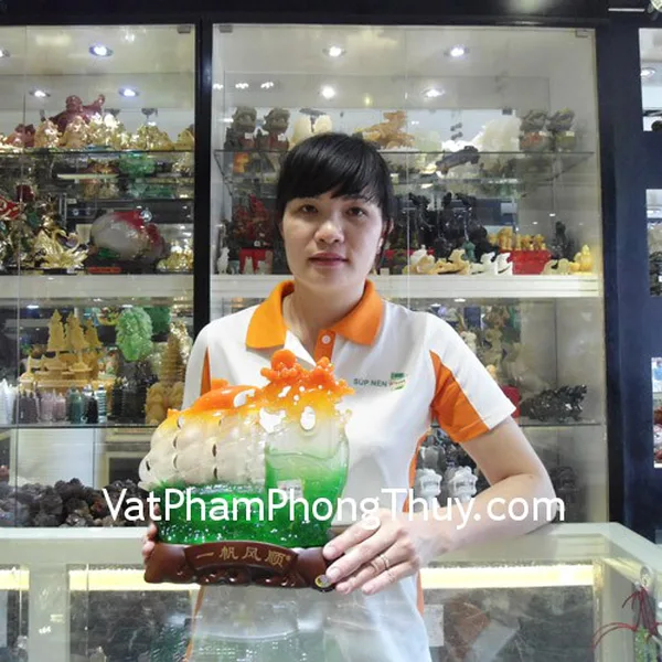 Chị Thu - Khách hàng mua Thuyền buồm xanh H447G