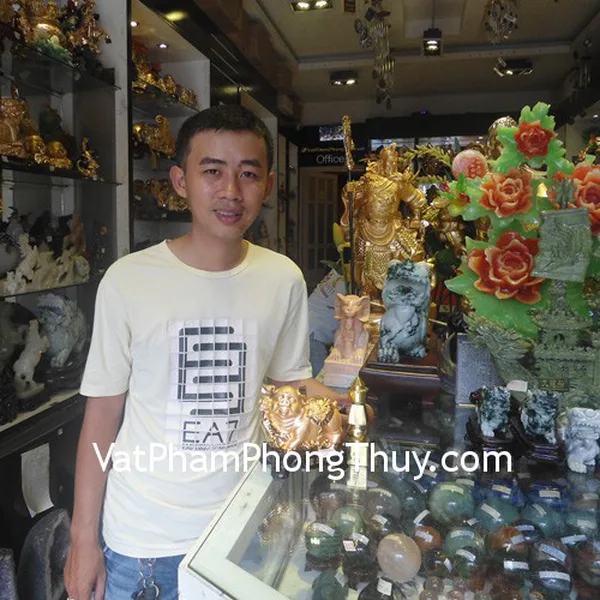 Anh Long - khách hàng mua đèn ngũ hành đồng K1227 và tượng heo chữ Phúc H388G