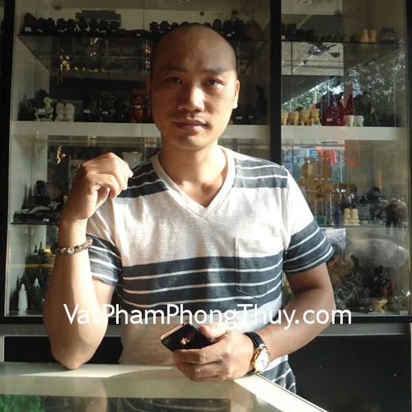 Anh Sang - khách hàng mua vòng tay thạch anh ưu linh
