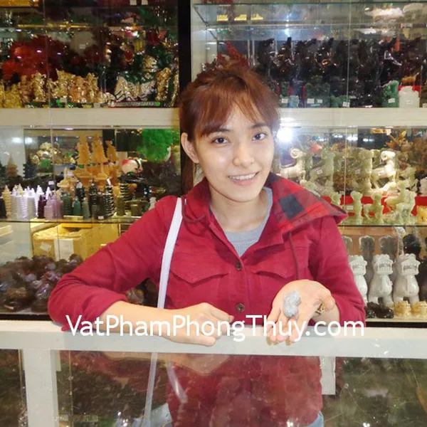 Chị Minh - khách hàng mua Tỳ hưu ngọc Myanmar S952
