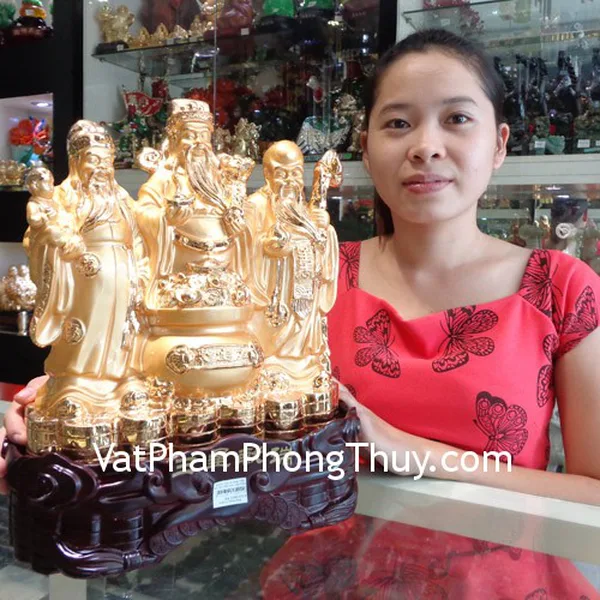 Chị Phường - khách hàng mua Tam đa vàng H232G
