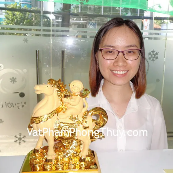 Chị Xuân - khách hàng mua Khỉ tài lộc cưỡi ngựa thần-phước K038M