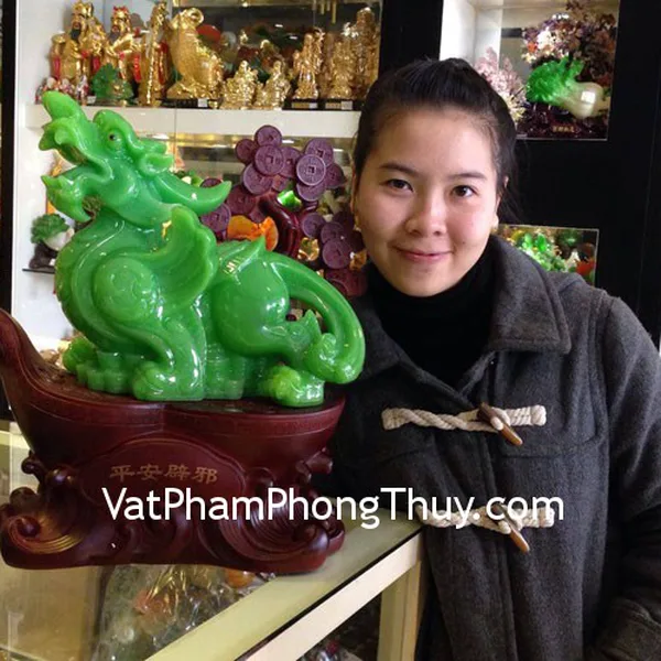 Chị Châu - khách hàng mua tỳ hưu xanh H133G