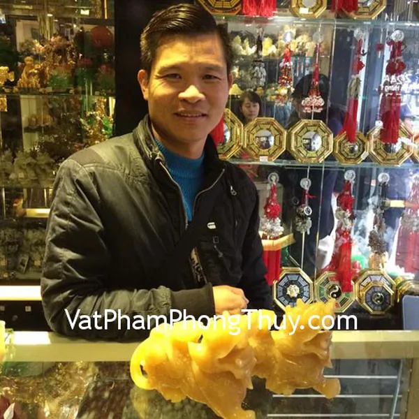 Anh Toản- khách hàng mua tỳ hưu Hoàng Long vảy rồng M015