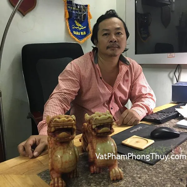 Anh Châu - khách hàng mua cặp Tỳ Hưu đá Tiêu Ngọc N081