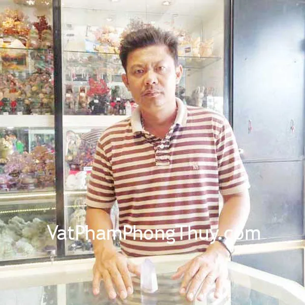 Anh Minh - khách hàng mua Trụ thạch anh tím H053-1248