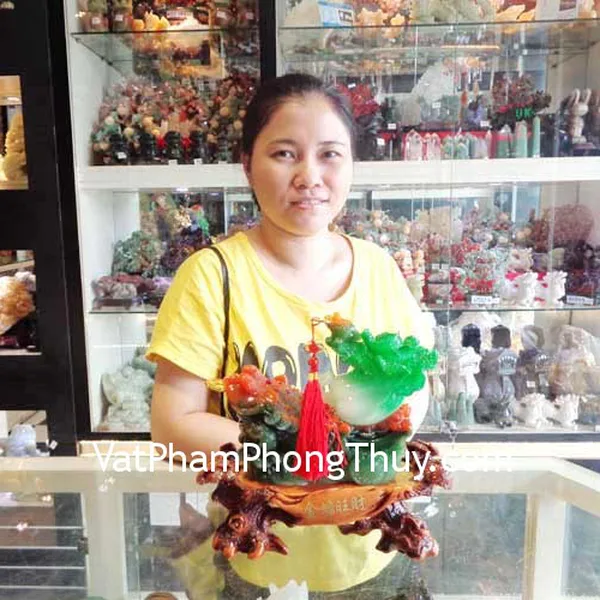 Chị Mai - khách hàng mua Thiềm thừ xanh kéo xe cải K128M