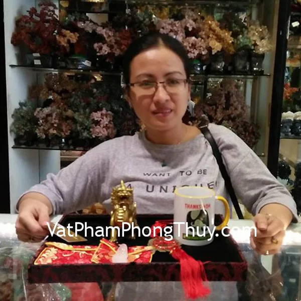 Chị Yến - khách hàng mua Mặt nhẫn Tỳ Hưu thạch anh vàng 10.5 S757, Tỳ hưu đeo cổ thạch anh trắng vảy rồng S406, Tỳ hưu đồng 6 tấc D211