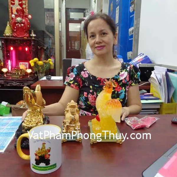 Chị Vy - khách hàng mua Gà lưu ly vàng G063A, Tỳ hưu sa kim chiêu tài K109M, Cá kim long vàng K176M