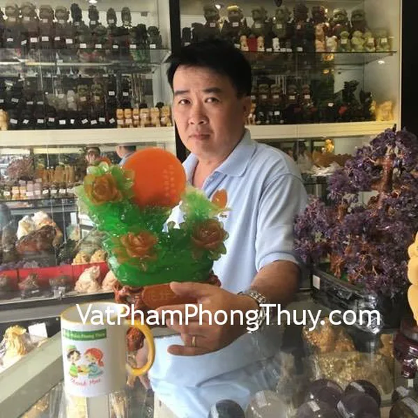 Anh Huy - khách hàng mua tượng hoa mẫu đơn H214G