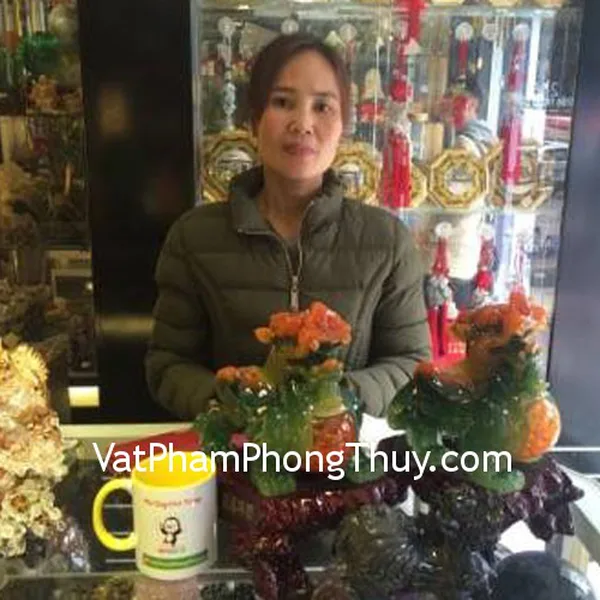 Chị Toán- khách hàng mua tỳ hưu Bắc Kinh đen trung BKĐ-M và cặp tỳ hưu đỉnh đầu đỏ K121M