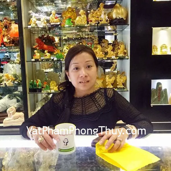 Chị CINDY DANG - khách hàng mua mặt Nhện Phỉ Thúy S5148, Chuỗi Phỉ Thúy S6272, Nhẫn Mẫu Đơn S6209