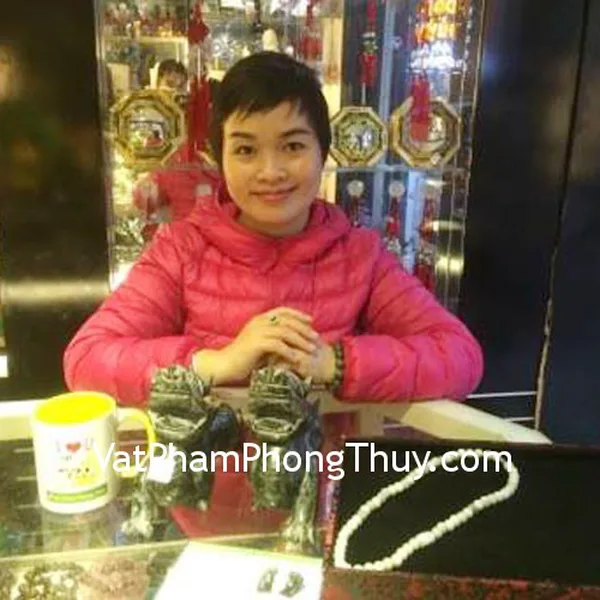 Chị Hà- khách hàng mua tỳ hưu Độc Ngọc Hồ Nam THDN-L và vòng đeo cổ Phỉ Thúy lớn S6146