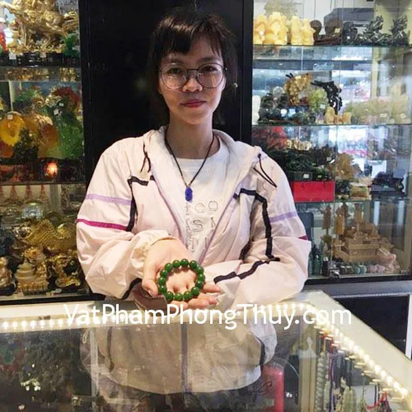 Chị Trang - Khách hàng mua Chuỗi ngọc màu xanh bích Vân Nam lớn S6292
