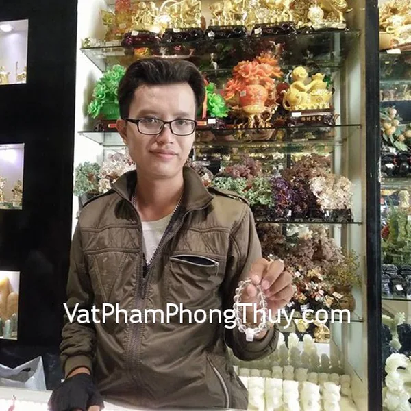 Anh Hy - khách hàng mua chuỗi thạch anh tóc trắng S6220