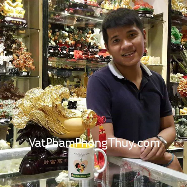 Anh Phước - khách hàng mua tượng bắp cải vàng chiêu tài K178M