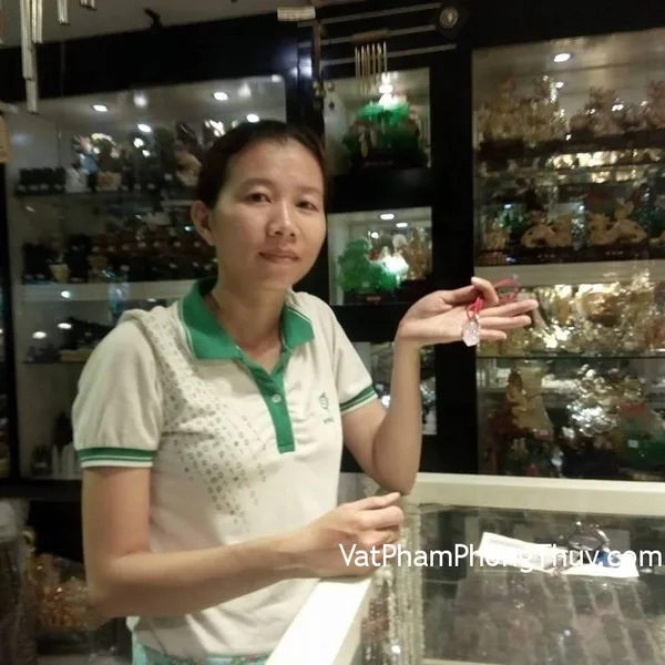 Chị Trang - khách hàng mua mặt hồ ly thạch anh tím dáng đẹp S6343