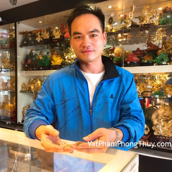 Anh Thuyền - khách hàng mua mặt tỳ hưu thạch anh vàng S764