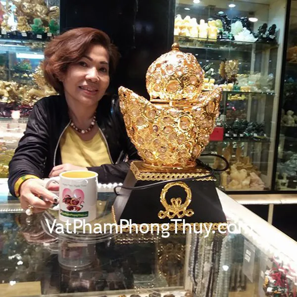 Chị Hồng - Khách hàng mua Đỉnh vàng kim bảo F164