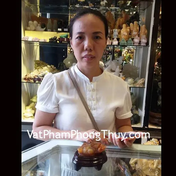 Chị Thắm-khách hàng mua tượng thiềm thừ ngọc tủy TT-NT-S3-1682