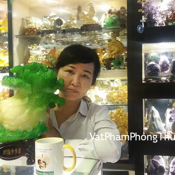 Cô Ngân - khách hàng mua bắp cải có tháp văn xương H186G