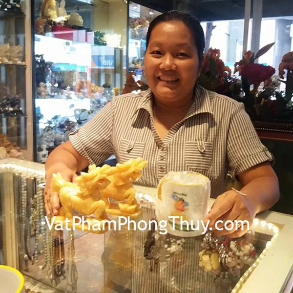 Chị Liên - Khách hàng mua Kỳ lân Hoàng long vàng GM032