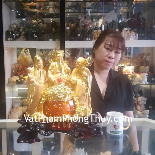 Chị Ngọc - khách hàng mua Bộ tam đa phúc lộc thọ vàng G159A