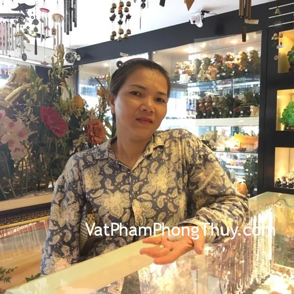 Chị Nga - khách hàng mua mặt tỳ hưu ngọc phỉ thúy S6283
