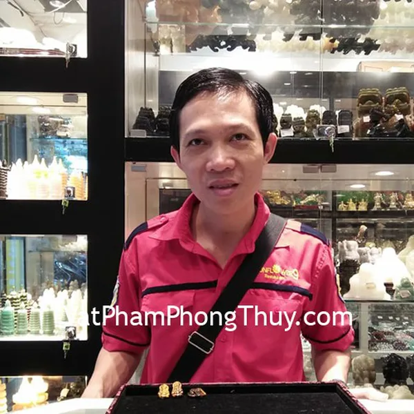 Anh Chinh-khách hàng mua Phật Quan Âm đá mắt mèo trung S6482 và mặt hổ phù mắt mèo S6073