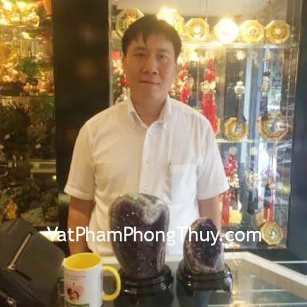 Anh Lương- khách hàng mua bông thạch anh tím nhỏ H096-S2-9996 và bông thạch anh tím lớn H097-S2-8190