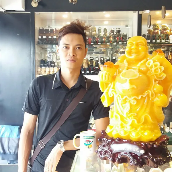 Anh Vũ - khách hàng mua tượng Phật Di Lạc ngọc vàng C128A