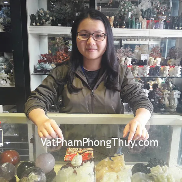Chị Nhung - khách hàng mua Phật A Di Đà ngọc Phỉ thúy S6507-8