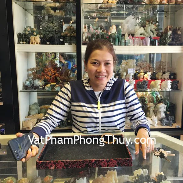 Chị Quy - khách hàng mua Chuỗi thạch anh vàng A+ S6664-2015