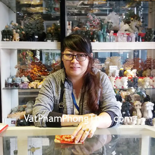 Chị Ngọc - khách hàng mua Chuỗi đá mặt trời đỏ S6652-5234