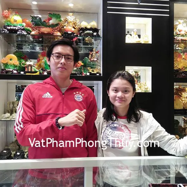 Anh Phát - khách hàng mua chuỗi thạch anh tím Uruguay S6361-4135