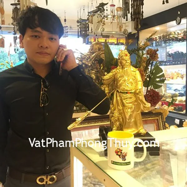 Anh Kiệt - khách hàng mua tượng Quan Thánh đế vương F193