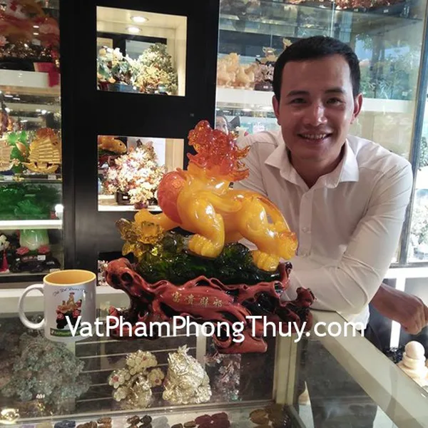 Anh Mừng - khách hàng mua tượng tỳ hưu bên mẫu đơn G166A