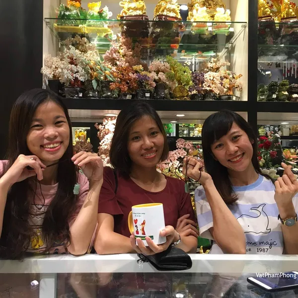 Chị Giang  - khách hàng mua mặt hồ ly đông linh S6345