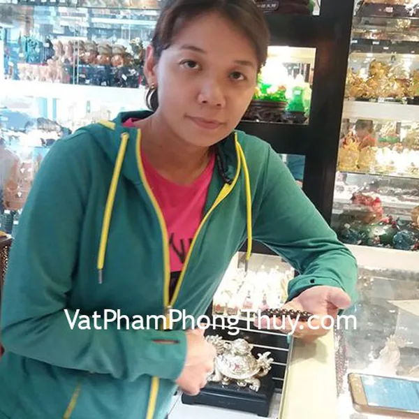 Chị Ngọc- khách hàng mua chuỗi hạt lựu đỏ S6666-S5-1119