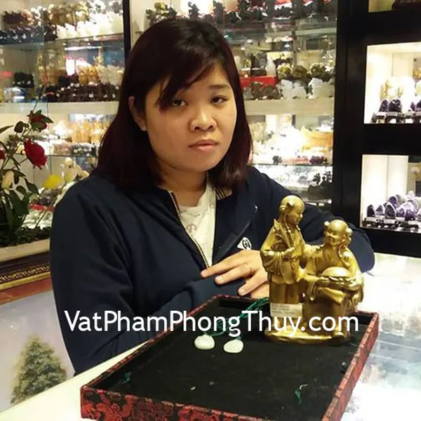Chị Hà - khách hàng mua Hai tiên đồng nhỏ và phật bản mệnh phỉ thúy tuổi Ngọ, tuổi Dậu.
