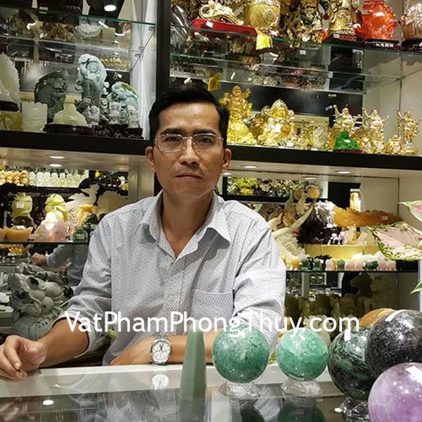 Anh An - khách hàng mua quả cầu dạ quang xanh GM144-7244 và trụ ngọc đông linh H052-1991