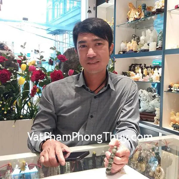 Anh Minh -khách hàng mua chuỗi thạch anh tóc xanh A+ S6650