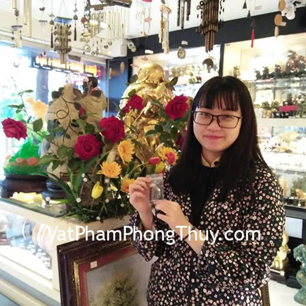 Chị Nhàn - khách hàng mua chuỗi thạch anh tóc xanh biển A+++++ và Tỳ hưu ngọc phỉ thúy nhỏ siêu nét